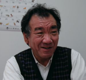 裏出 良博(うらで よしひろ)氏